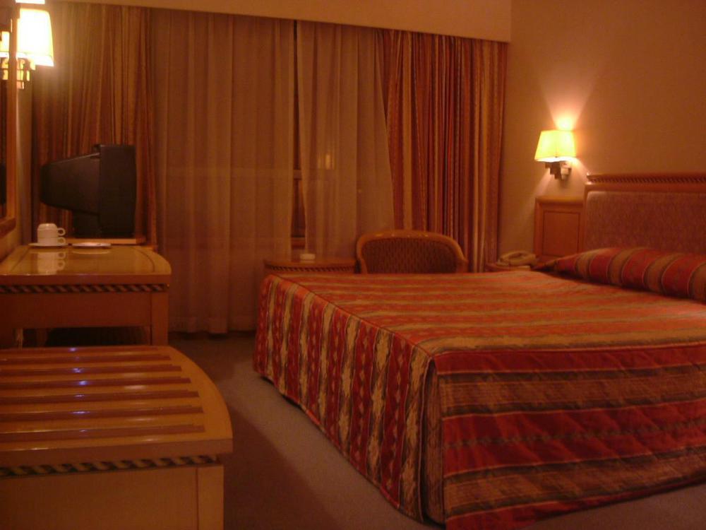 Golden Crown China Hotel Taipa  Kültér fotó